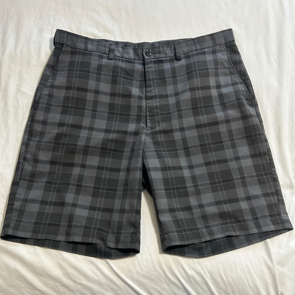 Haggar Mens Plaid Golf Shorts Grey Black Size 32 HS10372 020 CT30IV